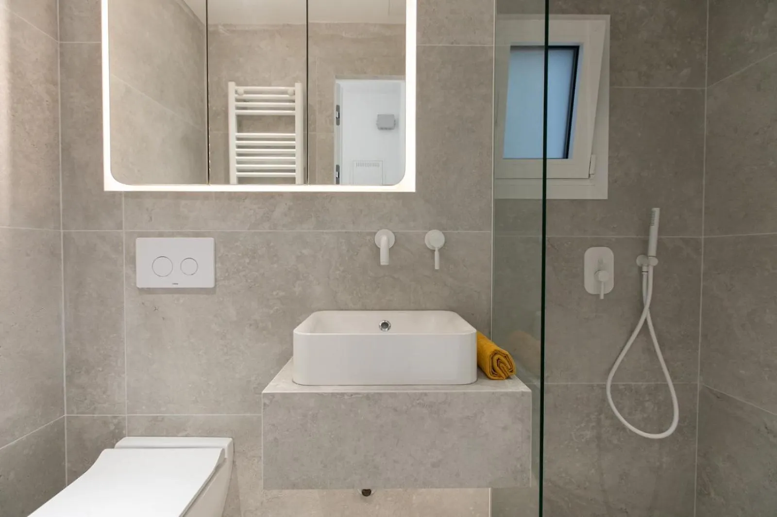 Homevision - Central & Quiet Design Condo Apartment Thessaloniki
